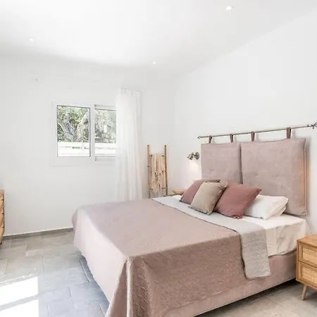 Estia فيلة اليكاناس