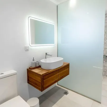 Estia * اليكاناس